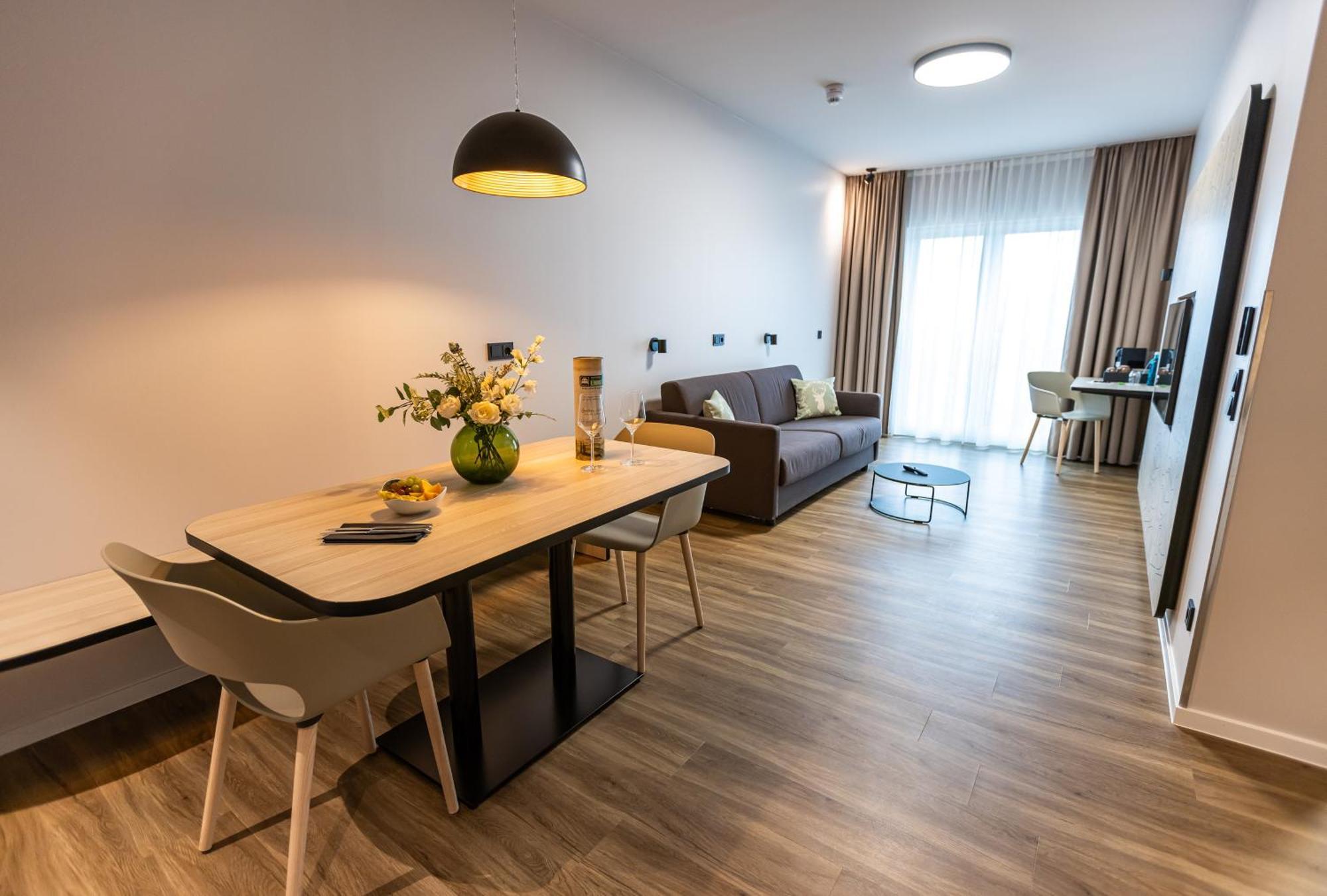 Platzhirsch Living Hotell Kelsterbach Eksteriør bilde