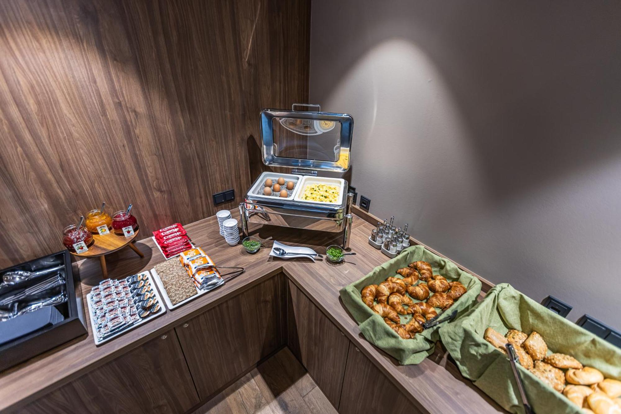 Platzhirsch Living Hotell Kelsterbach Eksteriør bilde